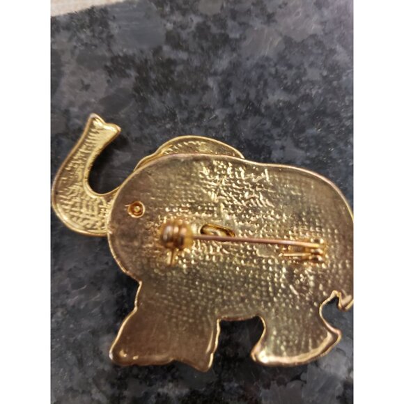 Lot of Six Assorted Vintage Elephant Brooch Pins Gem Accents & Gold/Silver Tones - Picture 8 of 16